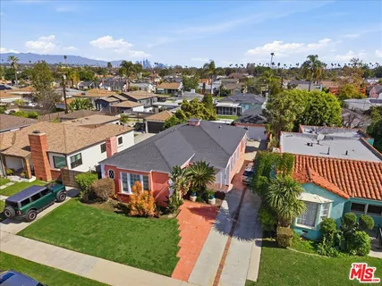 $899,999 | 3810 Olmsted Avenue, Los Angeles, CA 90008