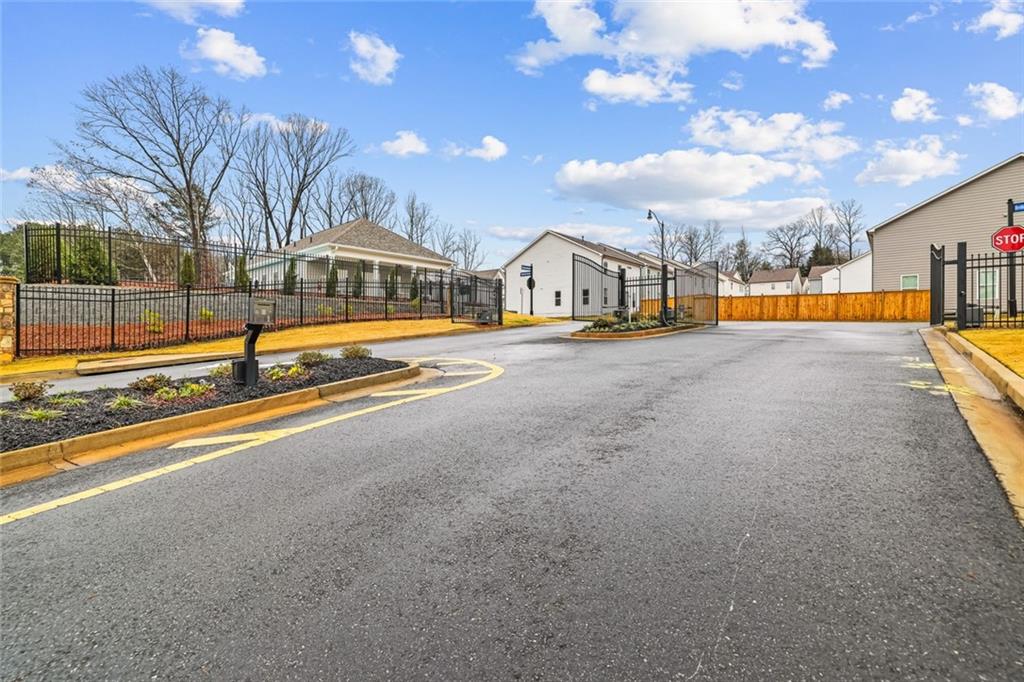 639 Tigers Eye Terrace Kennesaw, GA 30144 - Photo 36 of 36 a view of an empty room with basketball court