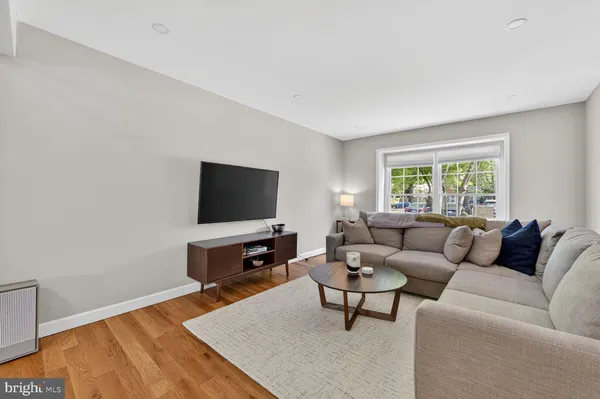 $760,000 | 2972 Valera Court, Vienna, VA 22181