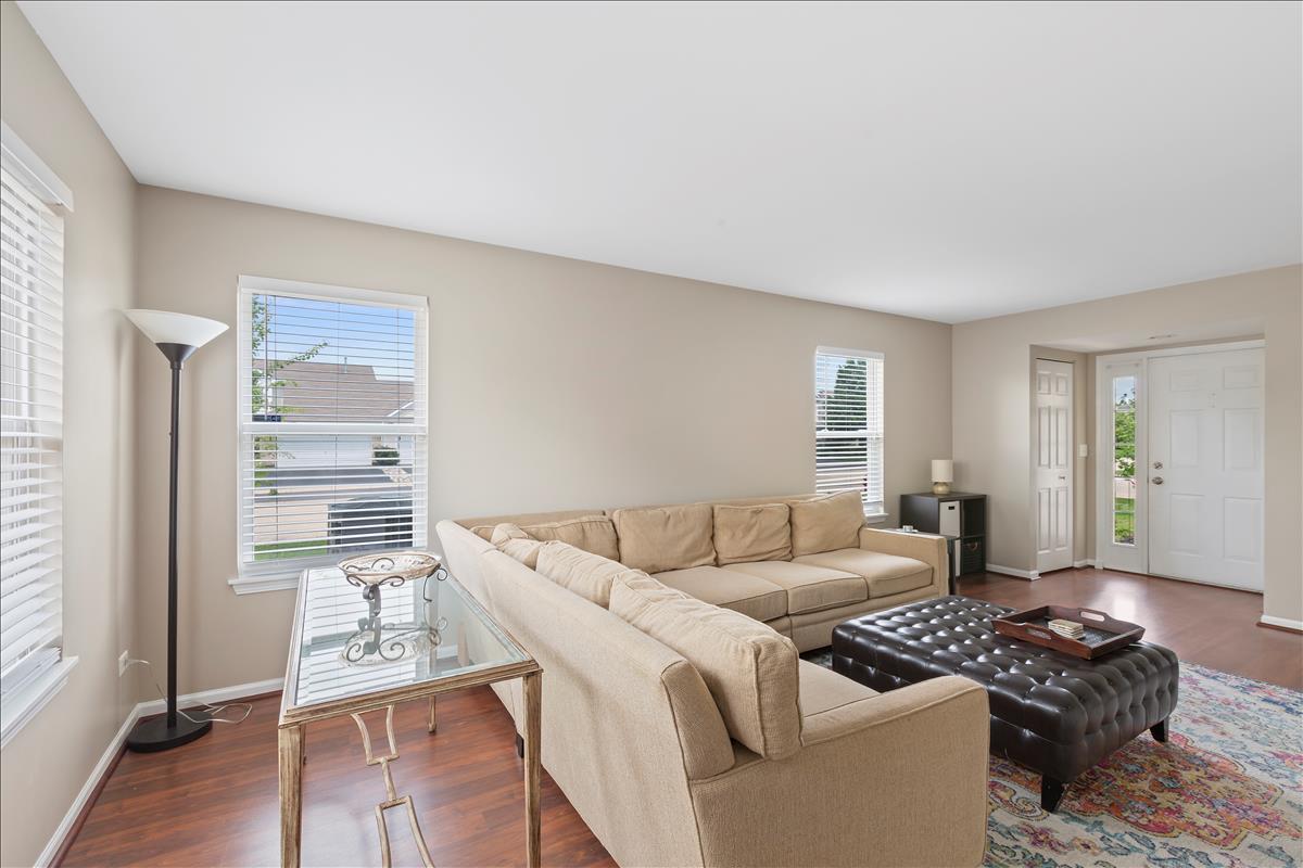 3727 Mustang Road Joliet, IL 60435 - Photo 6 of 18
