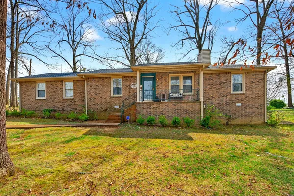 $365,000 | 4004 South Breckenridge Court, Springfield, TN 37172