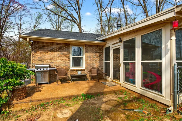 $365,000 | 4004 South Breckenridge Court, Springfield, TN 37172
