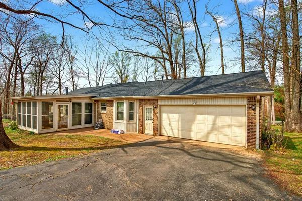 $365,000 | 4004 South Breckenridge Court, Springfield, TN 37172