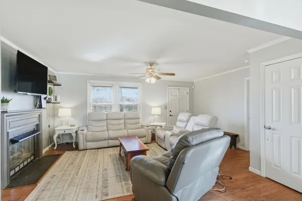 $365,000 | 4004 South Breckenridge Court, Springfield, TN 37172