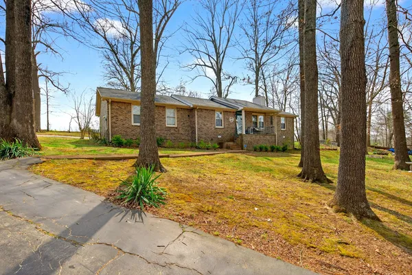 $365,000 | 4004 South Breckenridge Court, Springfield, TN 37172