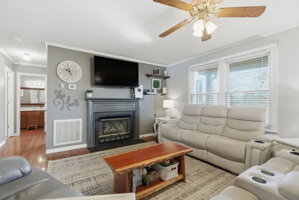 $365,000 | 4004 South Breckenridge Court, Springfield, TN 37172