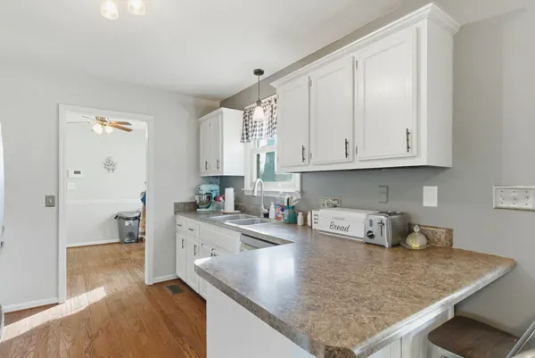 $365,000 | 4004 South Breckenridge Court, Springfield, TN 37172