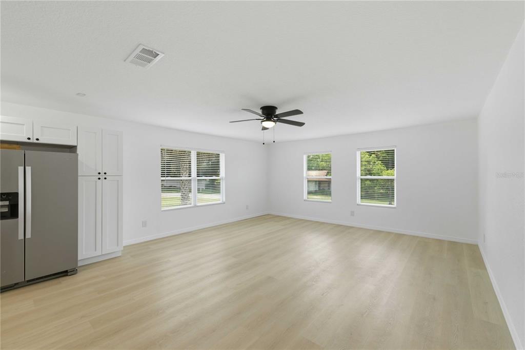 34 Lake Ct Loop Ocala, FL 34472 - Photo 4 of 30