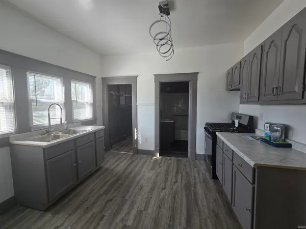 $139,900 | 935 East Monroe Street, Kokomo, IN 46901