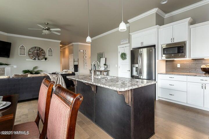 7310 Whitman Avenue Yakima, WA 98903 - Photo 14 of 31 .