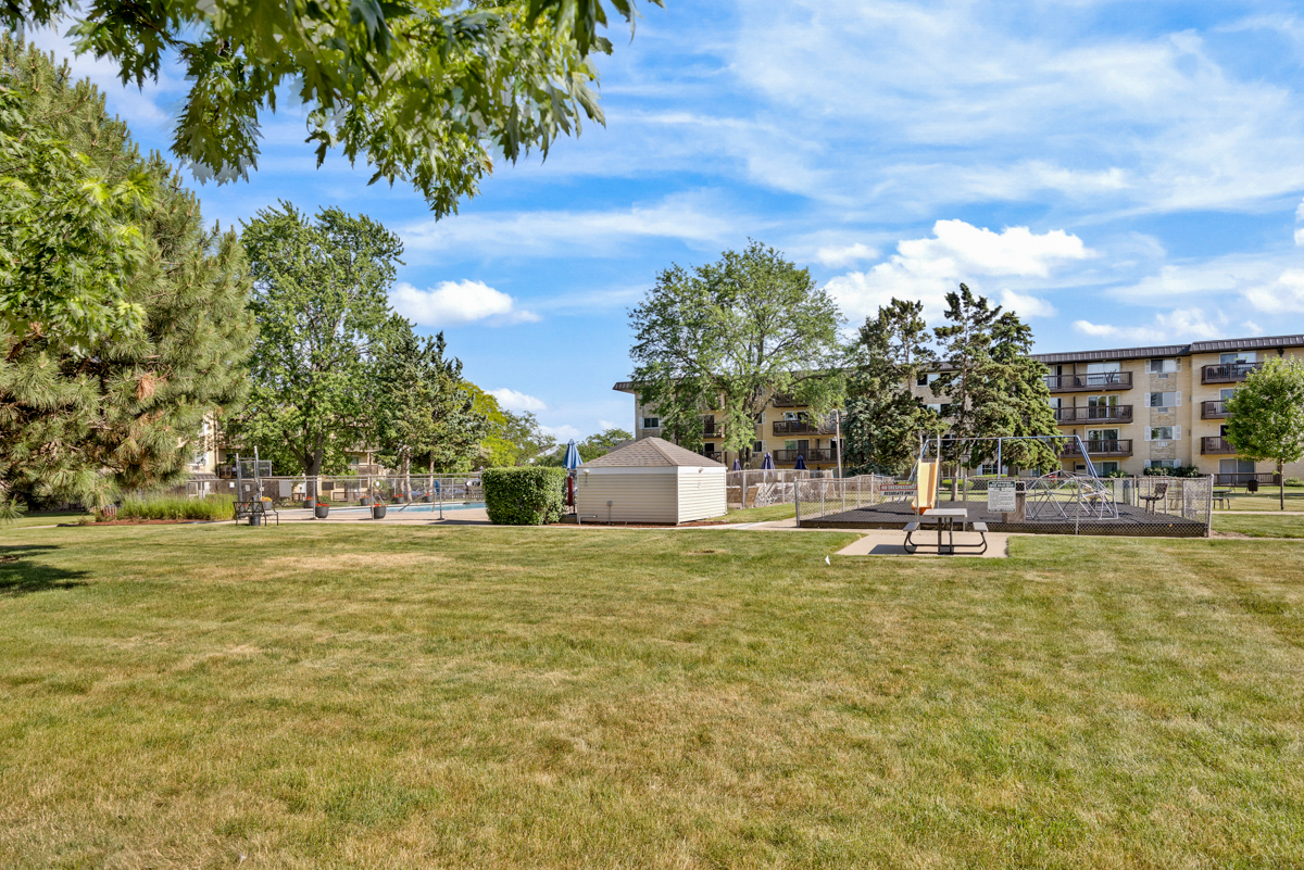 2214 South Goebbert Road, Unit 178 Arlington Heights, IL 60005 - Photo 24 of 25