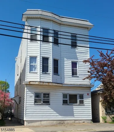 $2,100 | 395 Lanza Avenue, Unit 3, Garfield, NJ 07026
