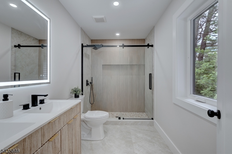 896 Union Valley Road West Milford, NJ 07480 - Photo 20 of 36