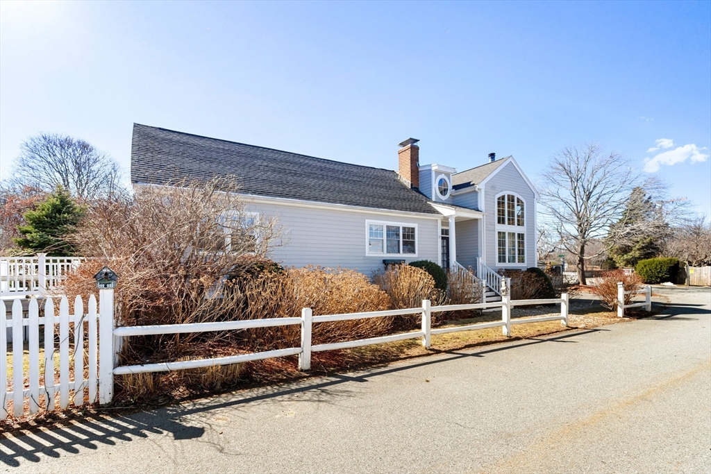 4 Winter Island Road Salem, MA 01970 - Photo 3 of 42