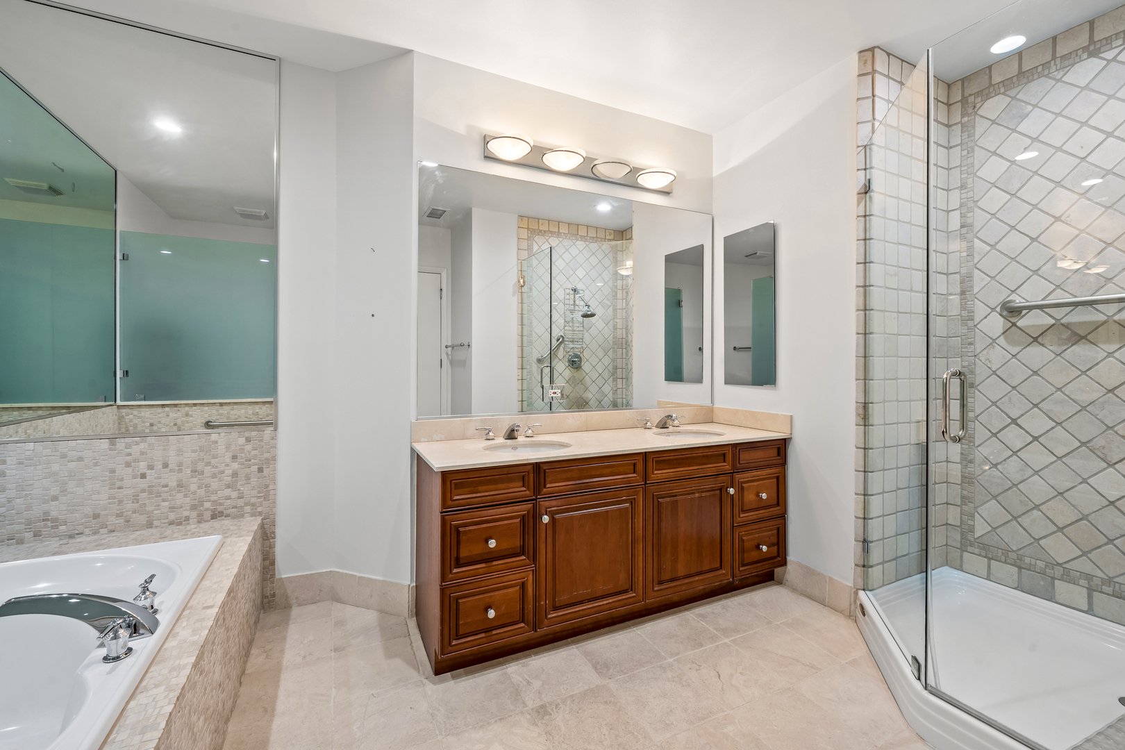 3535 Patten Road, Unit 1F Highland Park, IL 60035 - Photo 16 of 25
