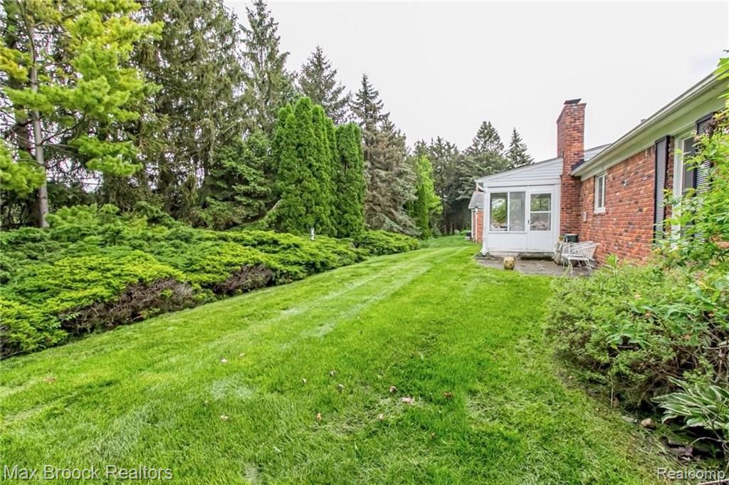 35772 Congress Road Farmington Hills, MI 48335 - Photo 25 of 25