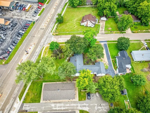 $279,900 | 7604 North 2nd Street, Machesney Park, IL 61115