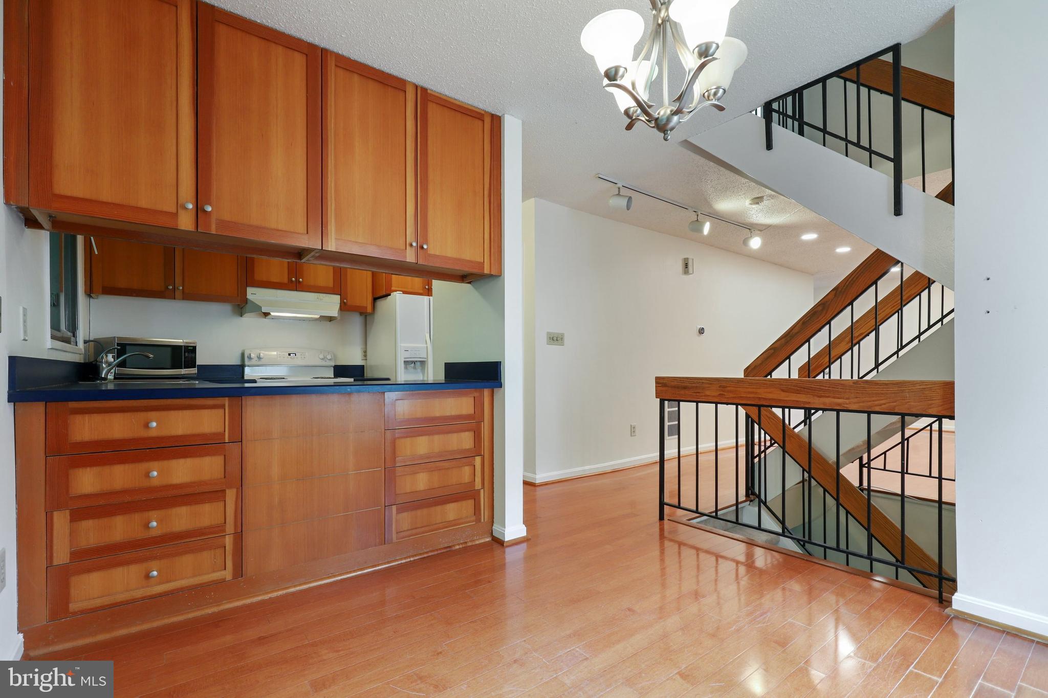 2216 Coppersmith Square Reston, VA 20191 - Photo 12 of 43 Gallery Image 12