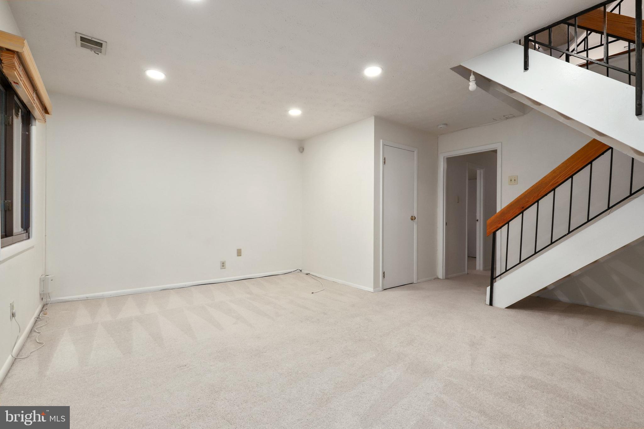 2216 Coppersmith Square Reston, VA 20191 - Photo 29 of 43 Gallery Image 29