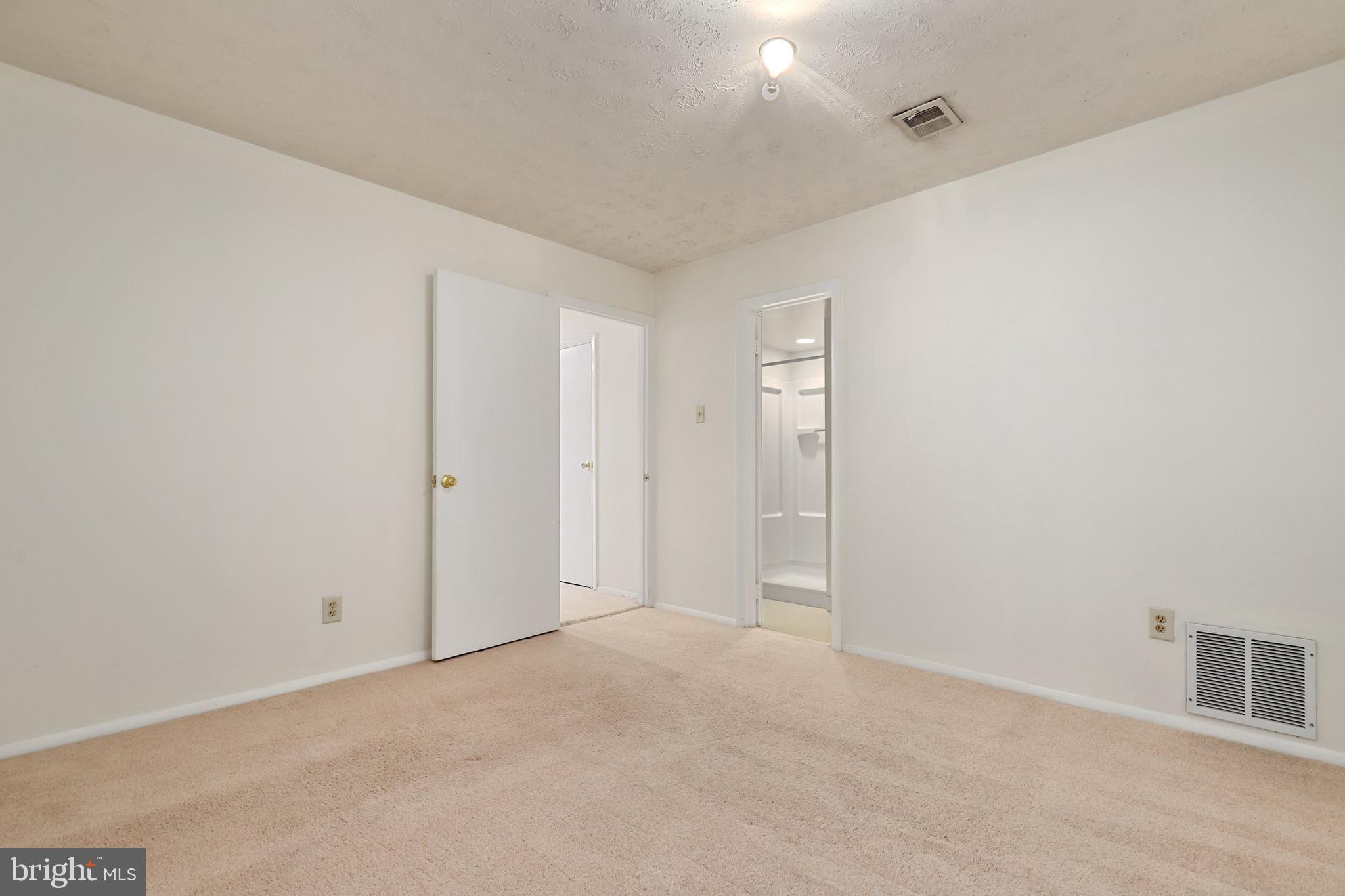 2216 Coppersmith Square Reston, VA 20191 - Photo 32 of 43 Gallery Image 32