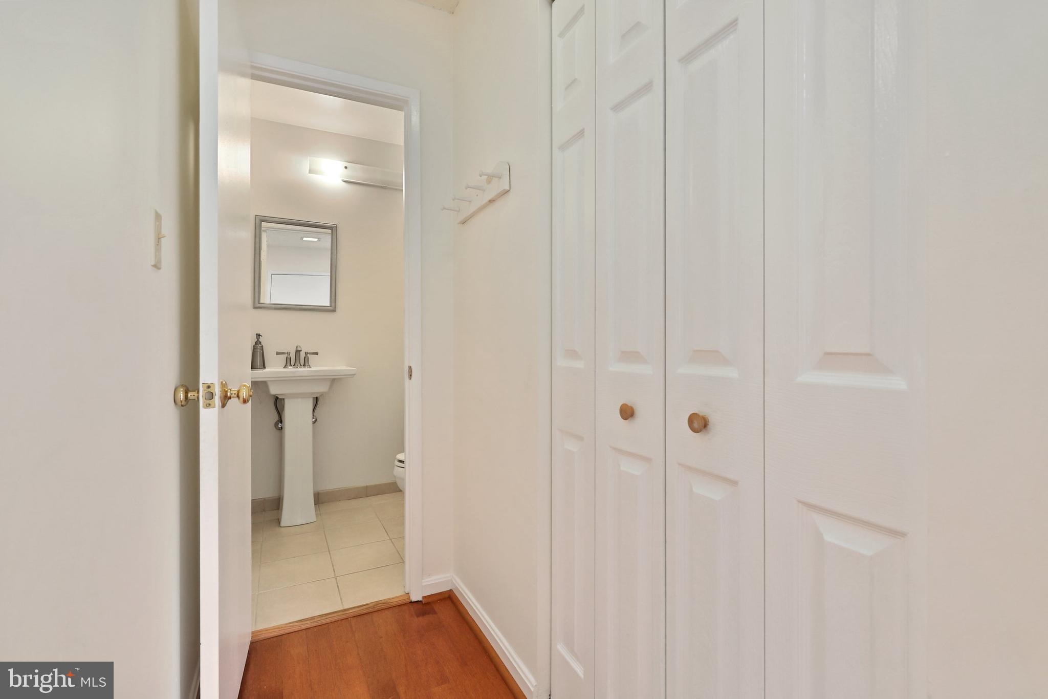 2216 Coppersmith Square Reston, VA 20191 - Photo 5 of 43 Gallery Image 5