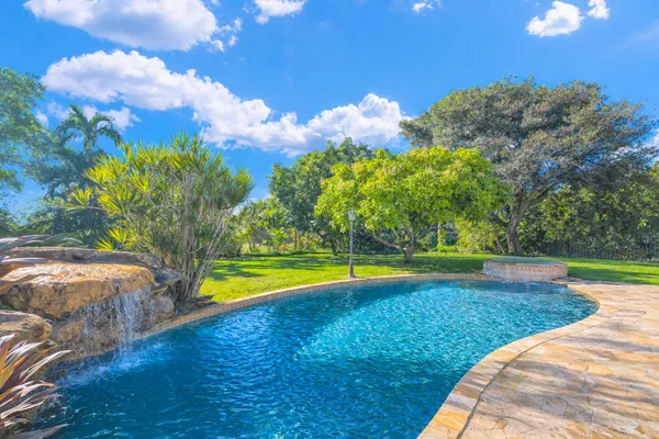 $6,500 | 916 Roberts Road, Delray Beach, FL 33483