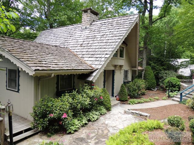 114 Poplar Boone, NC 28607 - Photo 2 of 27 Gallery Image 2