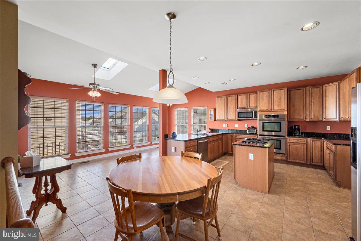 166 Watercourse Drive Ranson, WV 25438 - Photo 14 of 40