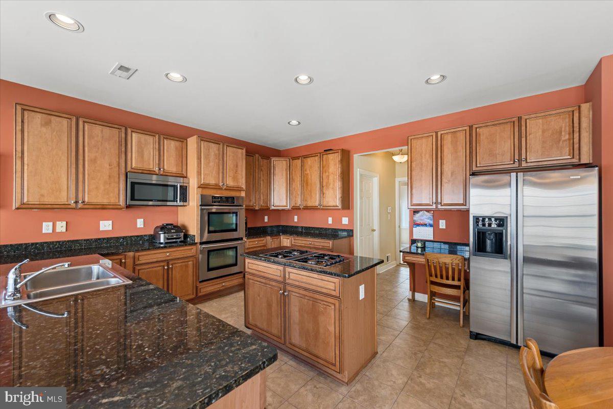 166 Watercourse Drive Ranson, WV 25438 - Photo 16 of 40