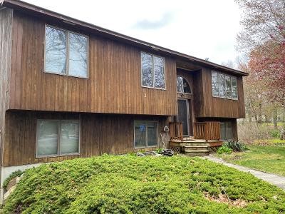 412 Franklin Road Coventry, RI 02816 - Photo 1 of 2