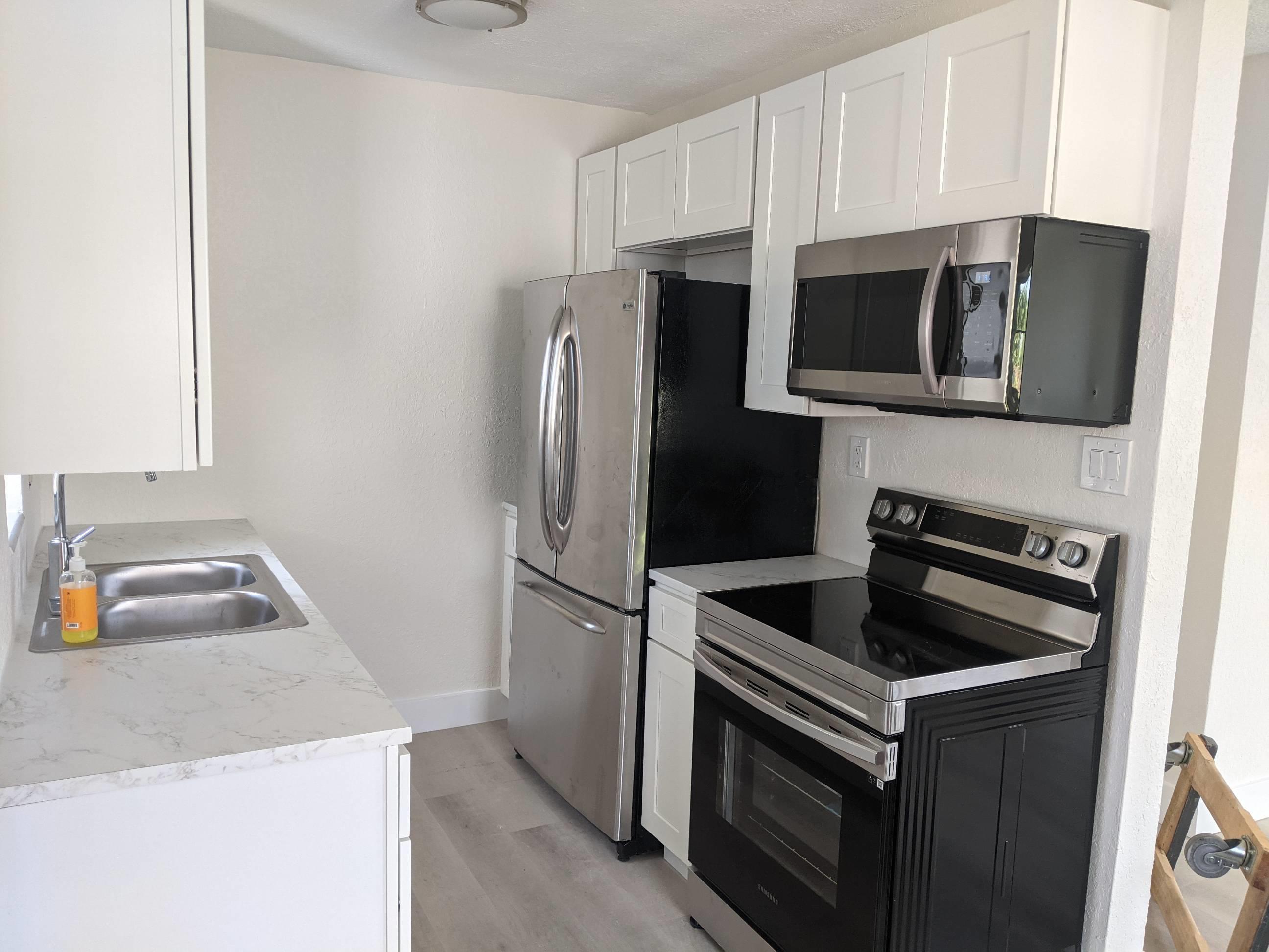 1064 West 27th Street Riviera Beach, FL 33404 - Photo 3 of 14 image000003