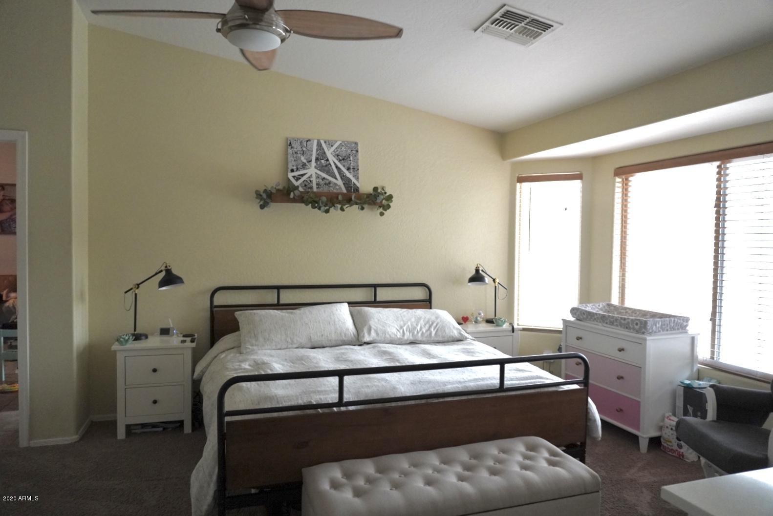 1609 East Beverly Road Phoenix, AZ 85042 - Photo 23 of 35 DSC00275