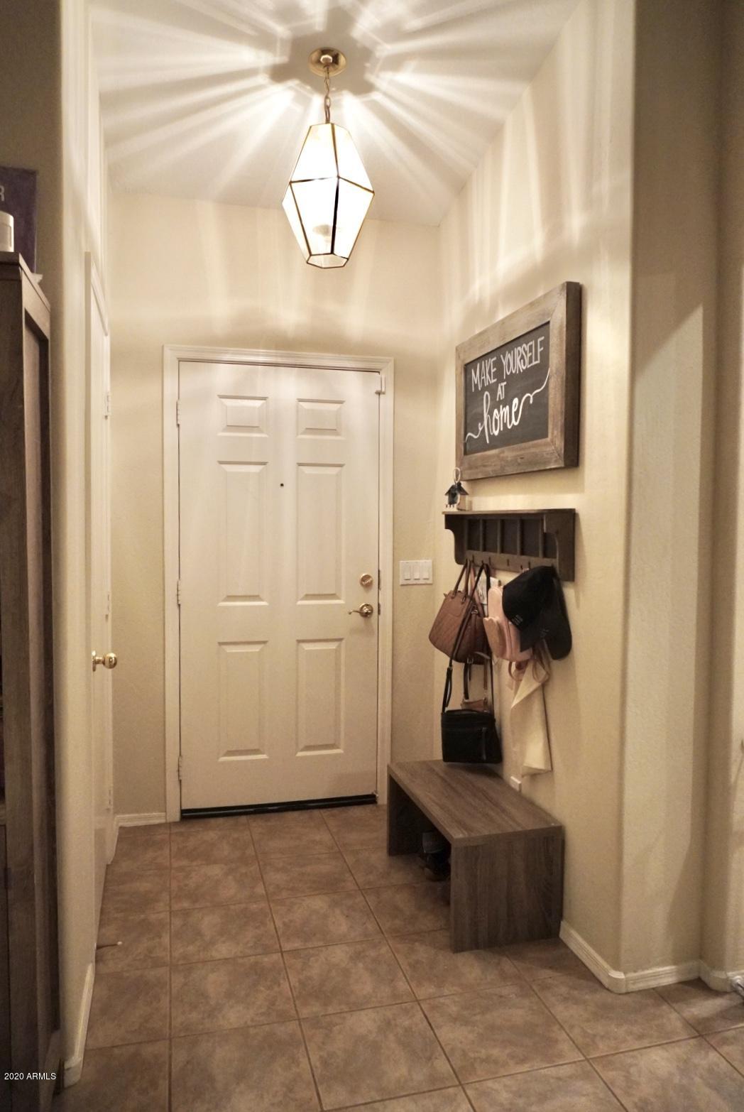 1609 East Beverly Road Phoenix, AZ 85042 - Photo 6 of 35 DSC00291
