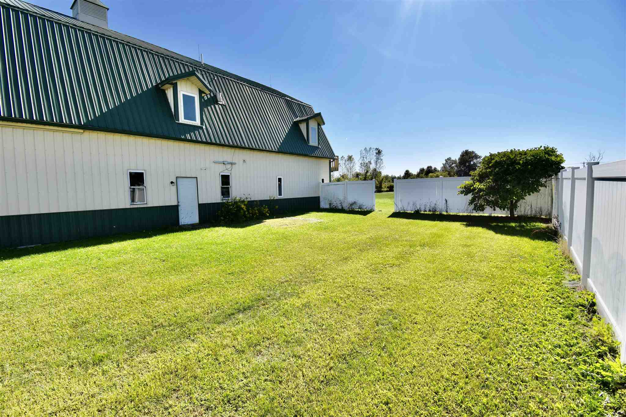 10901 Trentman Road Fort Wayne, IN 46816 - Photo 4 of 29