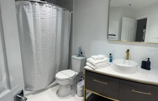 $189,000 | 970 North Spring Garden Avenue, Unit 621, DeLand, FL 32720