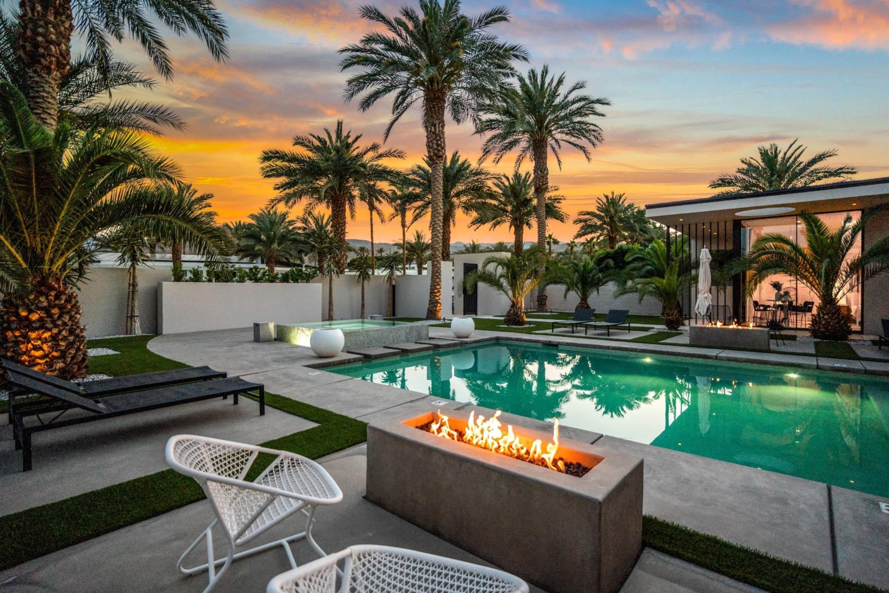 3 Makena Lane Rancho Mirage, CA 92270 - Photo 25 of 38 a outdoor living space with furniture and garden
