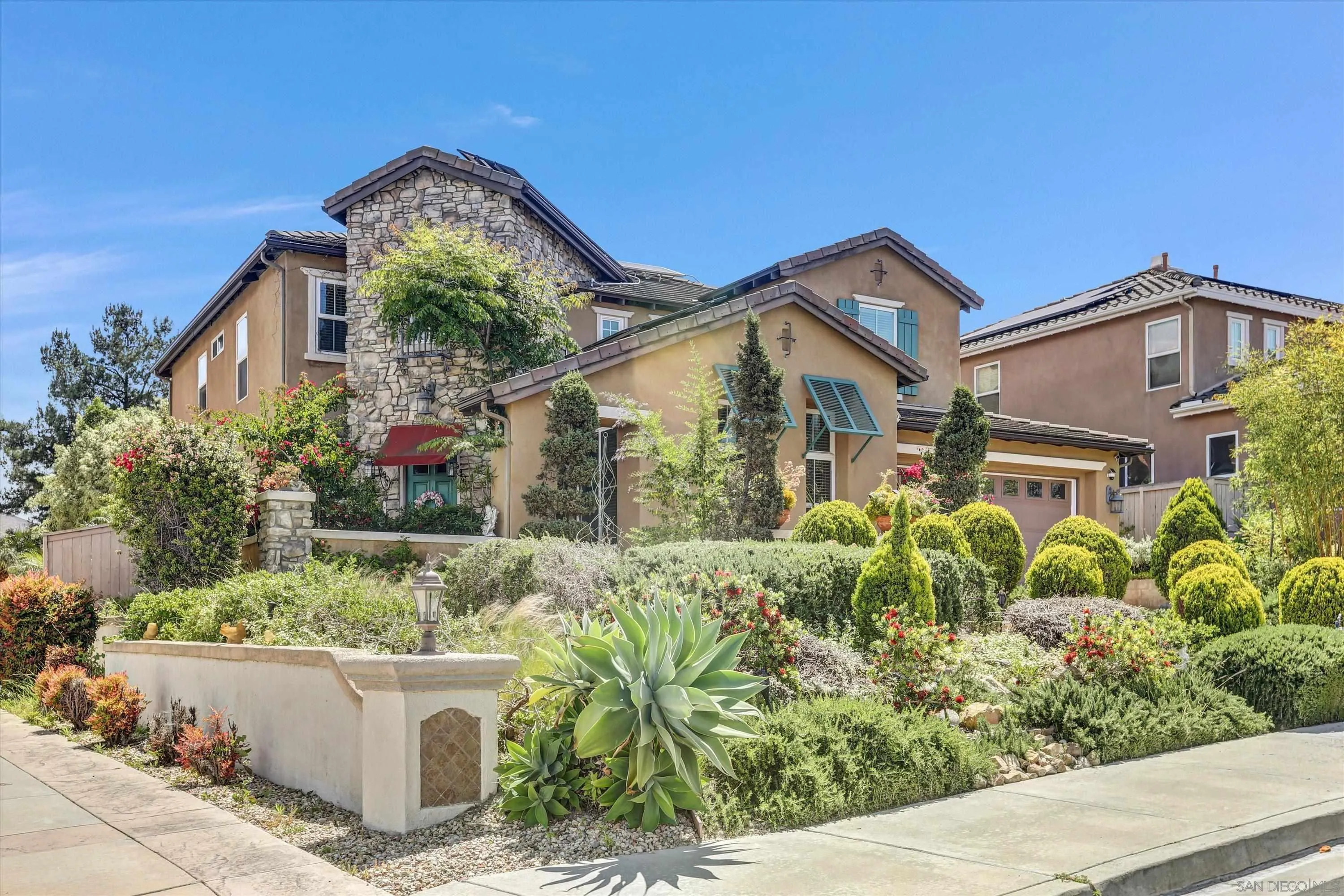 863 Sunset Ridge Place Chula Vista, CA 91914 - Photo 3 of 47 Gallery Image 3