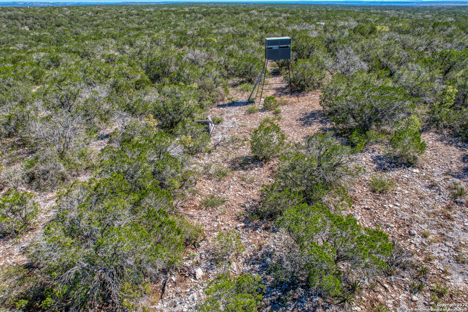 1917 Ranch Road 3348 Brackettville, TX 78832 - Photo 6 of 25 a view of a house with a yard