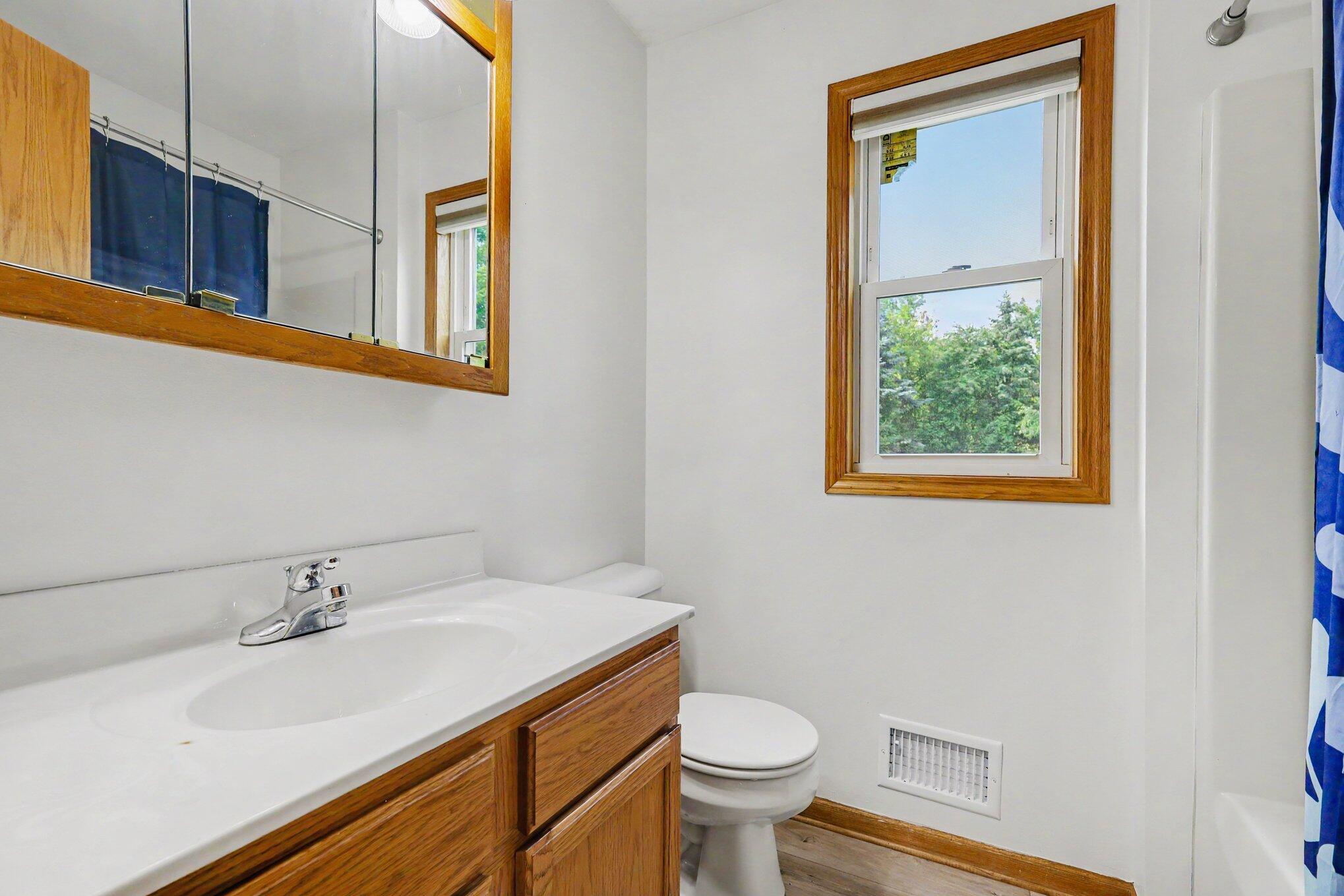 3155 11 Mile Road Northeast Rockford, MI 49341 - Photo 10 of 33 020_file_7693