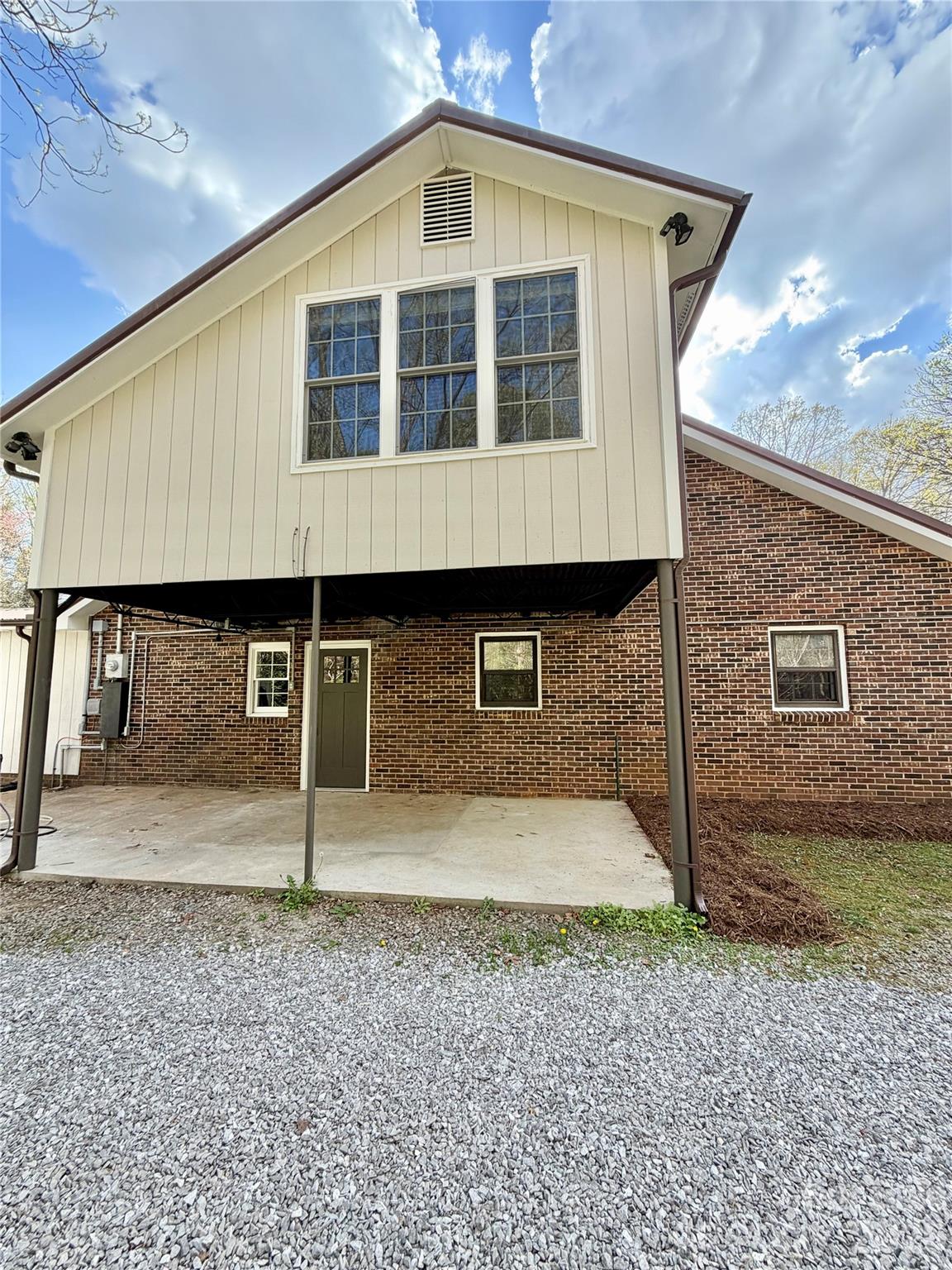 6530 Curlee Road Conover, NC 28613 - Photo 5 of 31