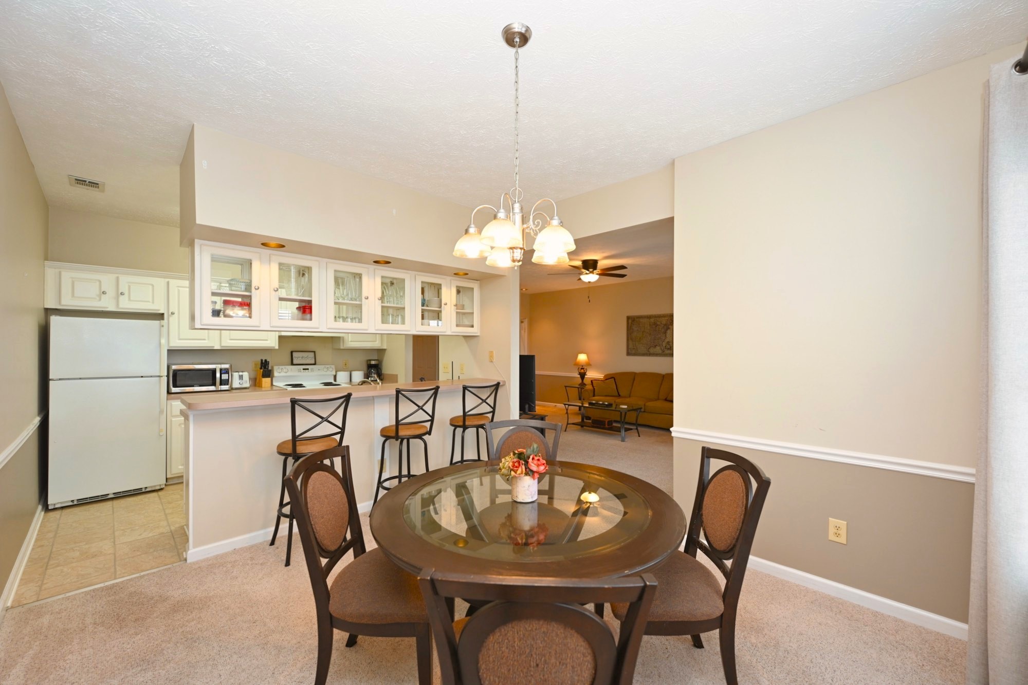910 Churchill Crossing Madison, TN 37115 - Photo 7 of 38 a dining room with furniture and window
