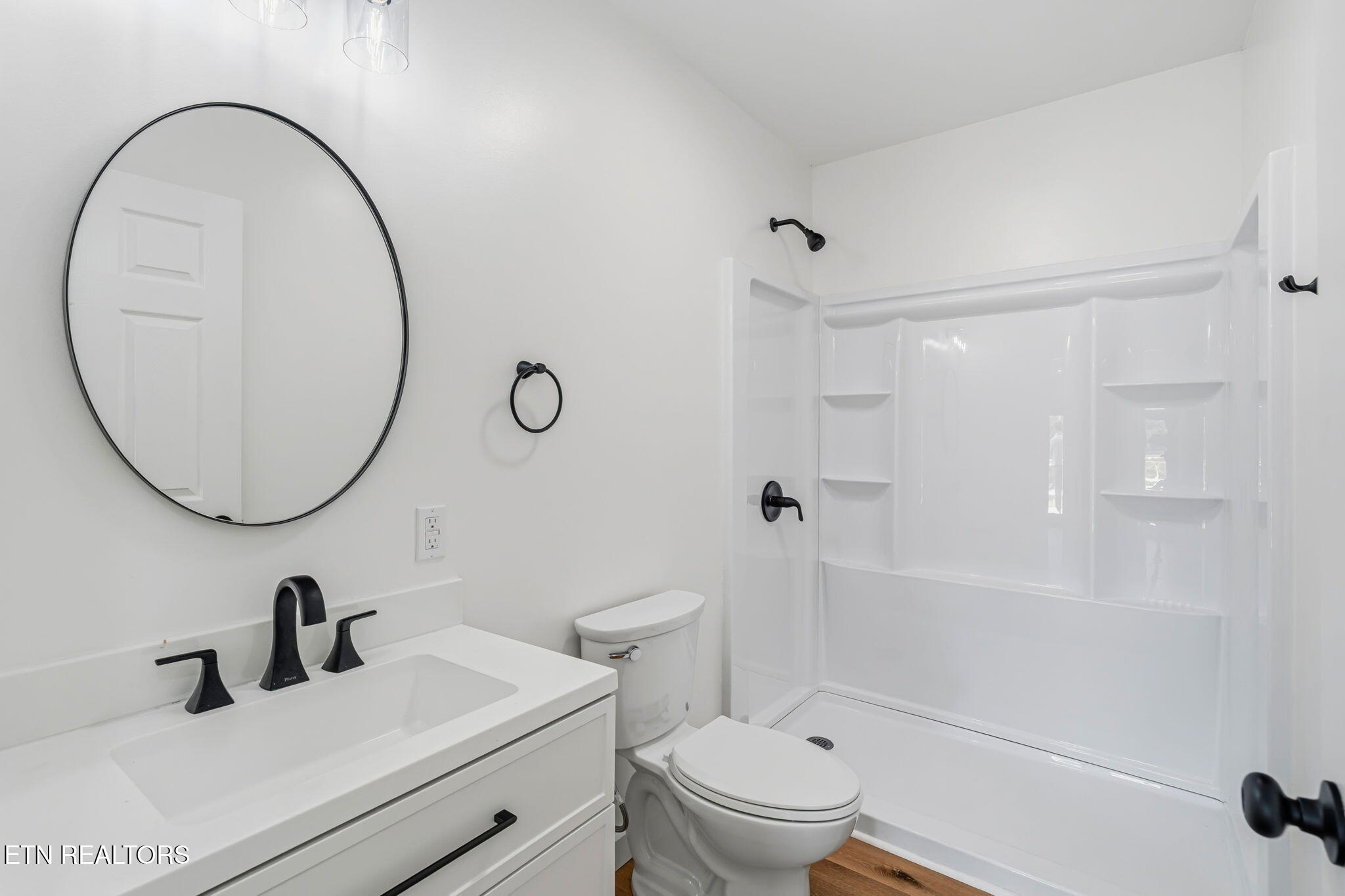 125 Ballard Lane Heiskell, TN 37754 - Photo 19 of 29 BATHROOM 2