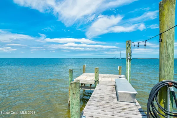 $8,250 | 3435 Indian River Drive, Cocoa, FL 32926