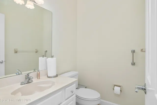 $8,250 | 3435 Indian River Drive, Cocoa, FL 32926