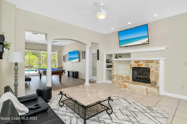 $8,250 | 3435 Indian River Drive, Cocoa, FL 32926