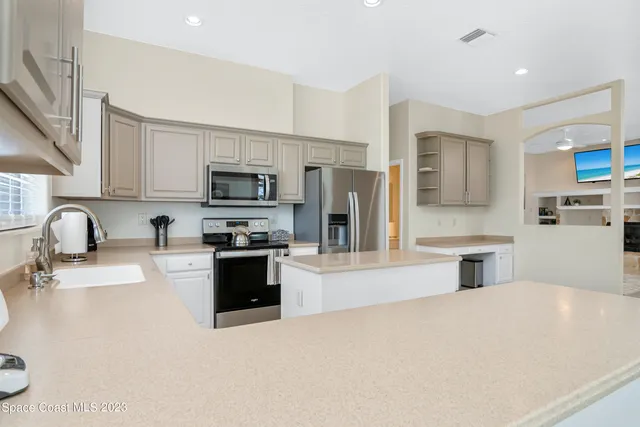 $8,250 | 3435 Indian River Drive, Cocoa, FL 32926