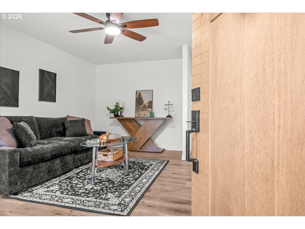 13445 Southwest Evergreen Street Beaverton, OR 97005 - Photo 6 of 31