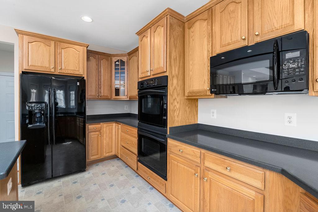 14367 Crawleys Dam Road Goldvein, VA 22720 - Photo 19 of 46 Double wall-oven