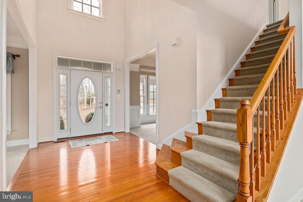 14367 Crawleys Dam Road Goldvein, VA 22720 - Photo 7 of 46 Grand foyer entry