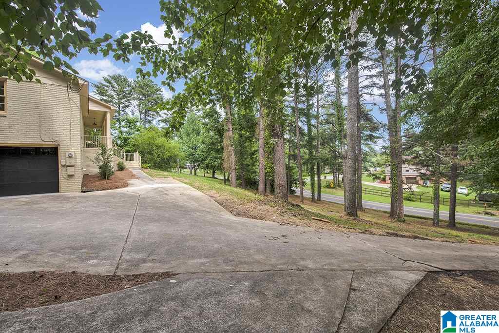 1112 Sunhill Road Northwest Birmingham, AL 35215 - Photo 4 of 26